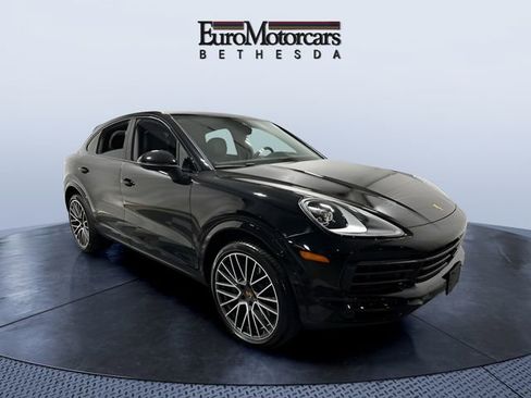 Used 2023 Porsche Cayenne Coupe AWD/4WD image 5