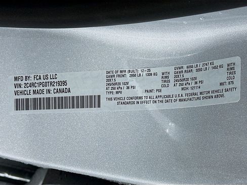 New 2026 Chrysler Pacifica Pinnacle image 19