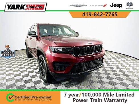 Certified 2024 Jeep Grand Cherokee Altitude image 1