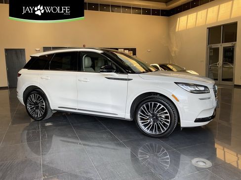 Used 2021 Lincoln Corsair Reserve w/ Sport Package image 1