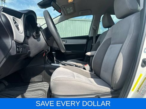 Used 2017 Toyota Corolla LE FWD image 8