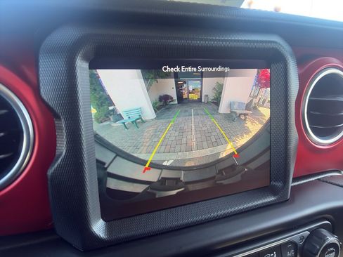 Used 2020 Jeep Wrangler Unlimited Rubicon image 14