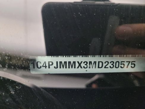 Used 2021 Jeep Cherokee Latitude Lux w/ Comfort/Convenience Group image 33