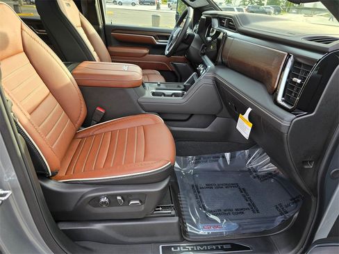 New 2026 GMC Sierra 2500 Denali Ultimate w/ Max Trailering Package image 11