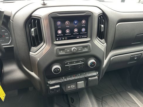 Used 2022 Chevrolet Silverado 2500 Custom w/ Custom Value Package AWD/4WD image 22