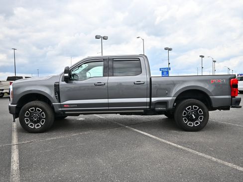 Used 2026 Ford F250 Platinum AWD/4WD image 5