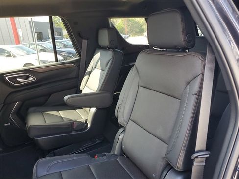 Used 2022 Chevrolet Tahoe High Country image 12