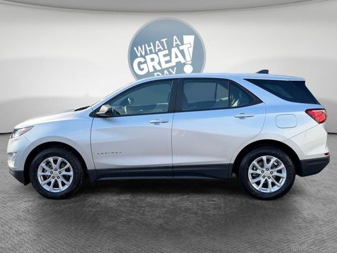 Used 2021 Chevrolet Equinox LS FWD image 7