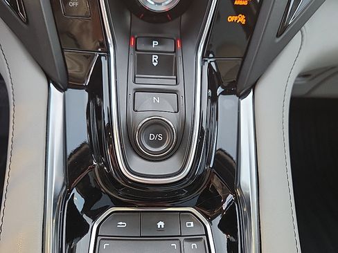 Used 2023 Acura RDX AWD w/ Technology Package image 6