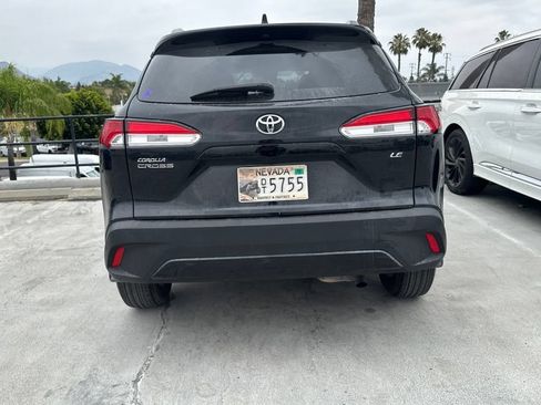 Used 2024 Toyota Corolla Cross LE FWD image 2