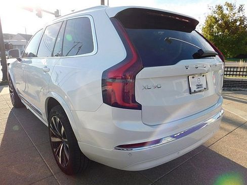 New 2026 Volvo XC90 B5 Core image 10