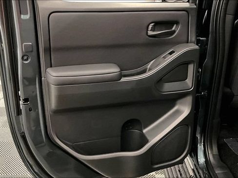 New 2027 Nissan Frontier SV w/ SV Convenience Package AWD/4WD image 36