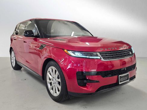 Used 2025 Land Rover Range Rover Sport AWD/4WD image 7