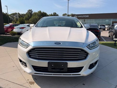 Used 2016 Ford Fusion SE w/ Equipment Group 202A FWD image 12