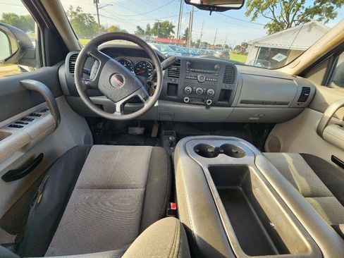 Used 2009 GMC Sierra 2500 W/T w/ Snow Plow Prep Package AWD/4WD image 13