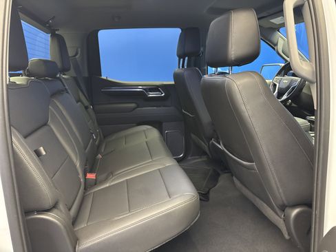 Used 2023 Chevrolet Silverado 1500 LTZ image 25