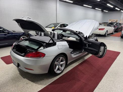 Used 2011 BMW Z4 sDrive30i RWD image 40