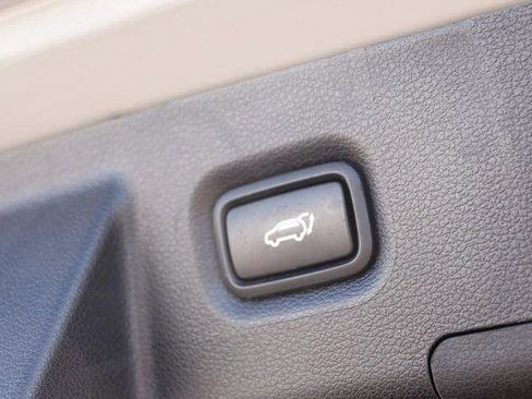 Used 2023 Hyundai Santa Fe SEL image 8