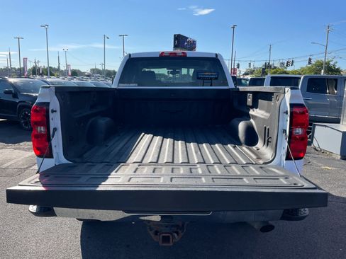 Used 2019 Chevrolet Silverado 2500 W/T AWD/4WD image 10