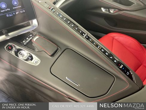 Used 2022 Chevrolet Corvette Stingray Premium Cpe w/ Z51 Performance Package RWD image 30