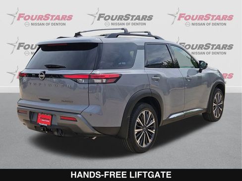 New 2026 Nissan Pathfinder Platinum image 4