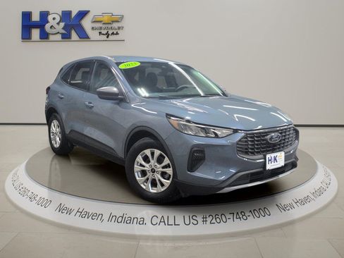 Used 2023 Ford Escape Active FWD image 1