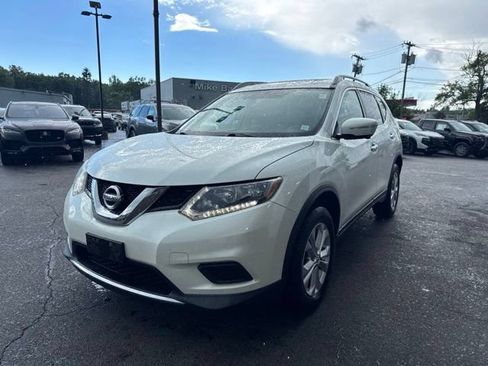Used 2015 Nissan Rogue SV w/ SV Premium Package AWD/4WD image 5