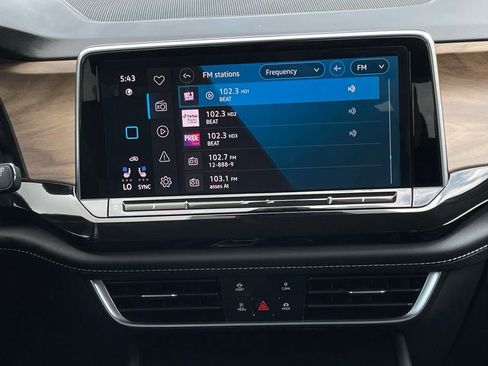 Used 2025 Volkswagen Atlas SE FWD image 17