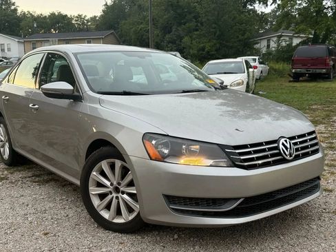 Used 2012 Volkswagen Passat TDI SE image 1