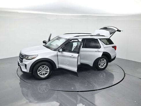 Used 2026 Ford Explorer Active RWD image 46