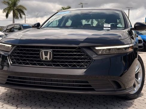 Certified 2023 Honda Accord LX image 2