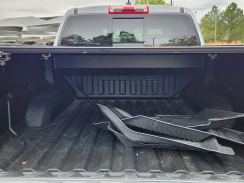 Used 2024 GMC Canyon AT4X AWD/4WD image 12