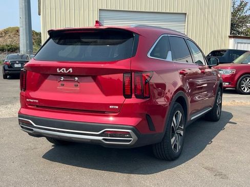 Certified 2023 Kia Sorento EX AWD/4WD image 11
