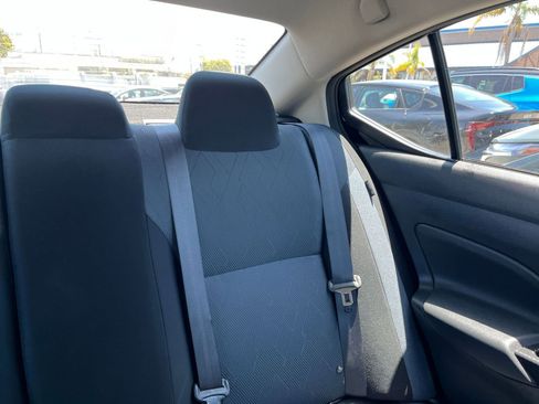 Used 2025 Nissan Versa SV FWD image 37