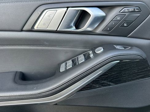 Used 2020 BMW X7 xDrive40i w/ M Sport Package image 10