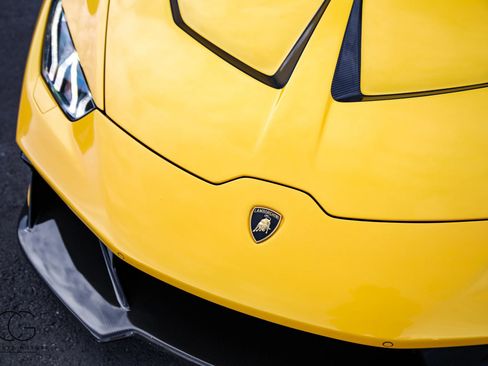 Used 2016 Lamborghini Huracan LP 610-4 AWD/4WD image 30
