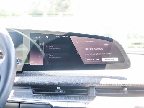 Used 2025 Lucid Air Pure RWD image 15