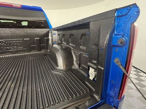 Used 2023 Chevrolet Silverado 1500 Custom AWD/4WD image 13