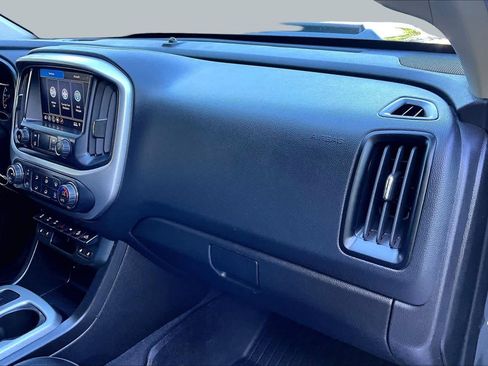 Used 2020 Chevrolet Colorado ZR2 w/ ZR2 Dusk Special Edition AWD/4WD image 17