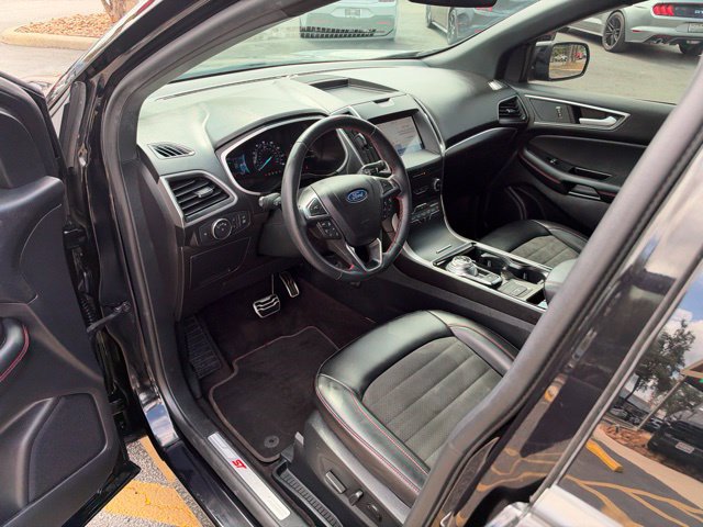 Used 2020 Ford Edge ST-Line FWD image 13