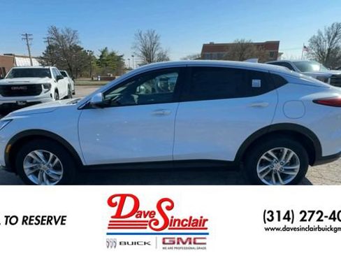New 2026 Buick Envista Sport Touring w/ Convenience I Package FWD image 5