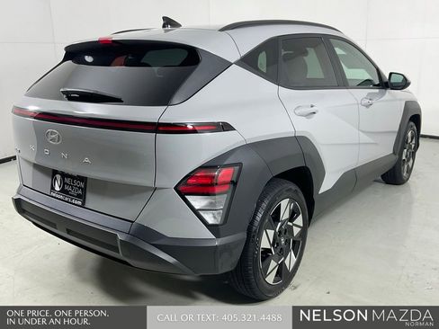 Used 2024 Hyundai Kona SEL FWD image 6