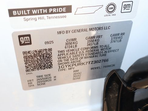 New 2026 Cadillac Lyriq Sport image 32