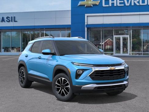 New 2026 Chevrolet TrailBlazer LT w/ LT Cold Weather Package AWD/4WD image 7