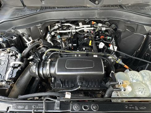 Certified 2021 Ford Explorer 2WD image 26