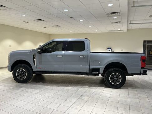 Certified 2024 Ford F350 Platinum w/ Tremor Off-Road Package AWD/4WD image 2