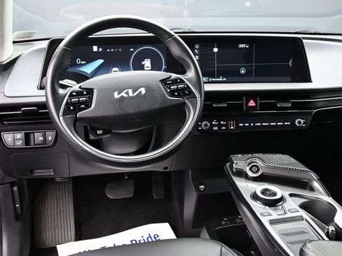 Used 2022 Kia EV6 Wind image 33