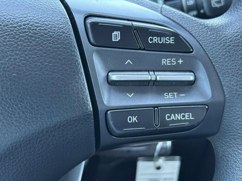 Used 2019 Hyundai Kona SE FWD image 25