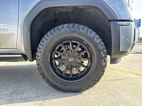 Used 2024 GMC Sierra 2500 Denali w/ Denali Reserve Package AWD/4WD image 7