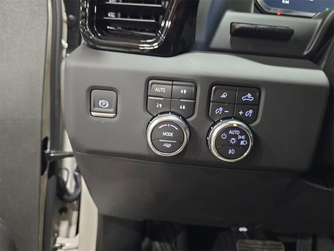 New 2026 GMC Sierra 1500 AT4X w/ AT4X AEV Edition image 27